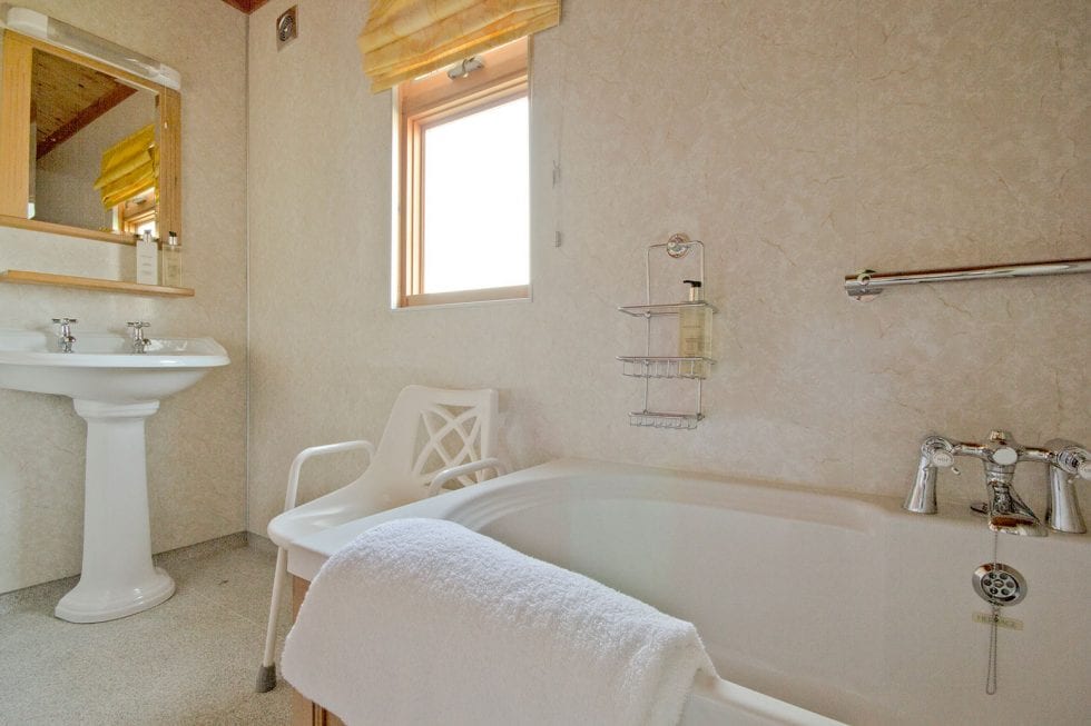 Meadow View Lodge 4 Bedrooms Oaklands Country Lodges